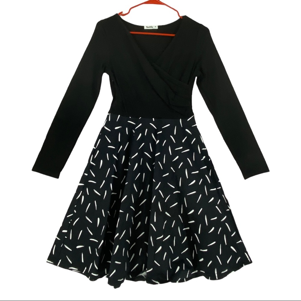 Yeslife Women’s Long Sleeve Faux Wrap Dress Black Size S.